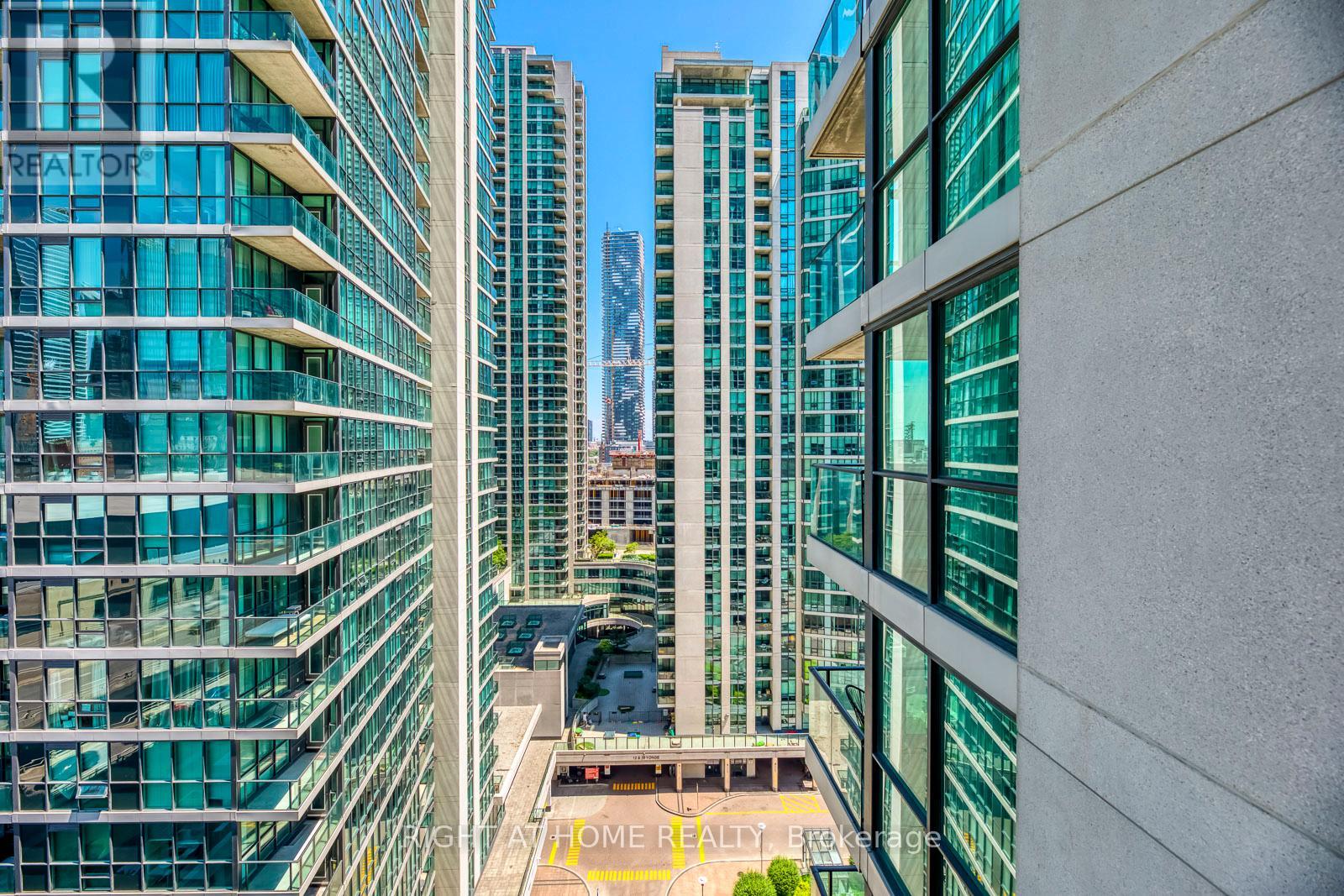 1405 - 33 Bay Street, Toronto, Ontario  M5J 2Z3 - Photo 19 - C12549938