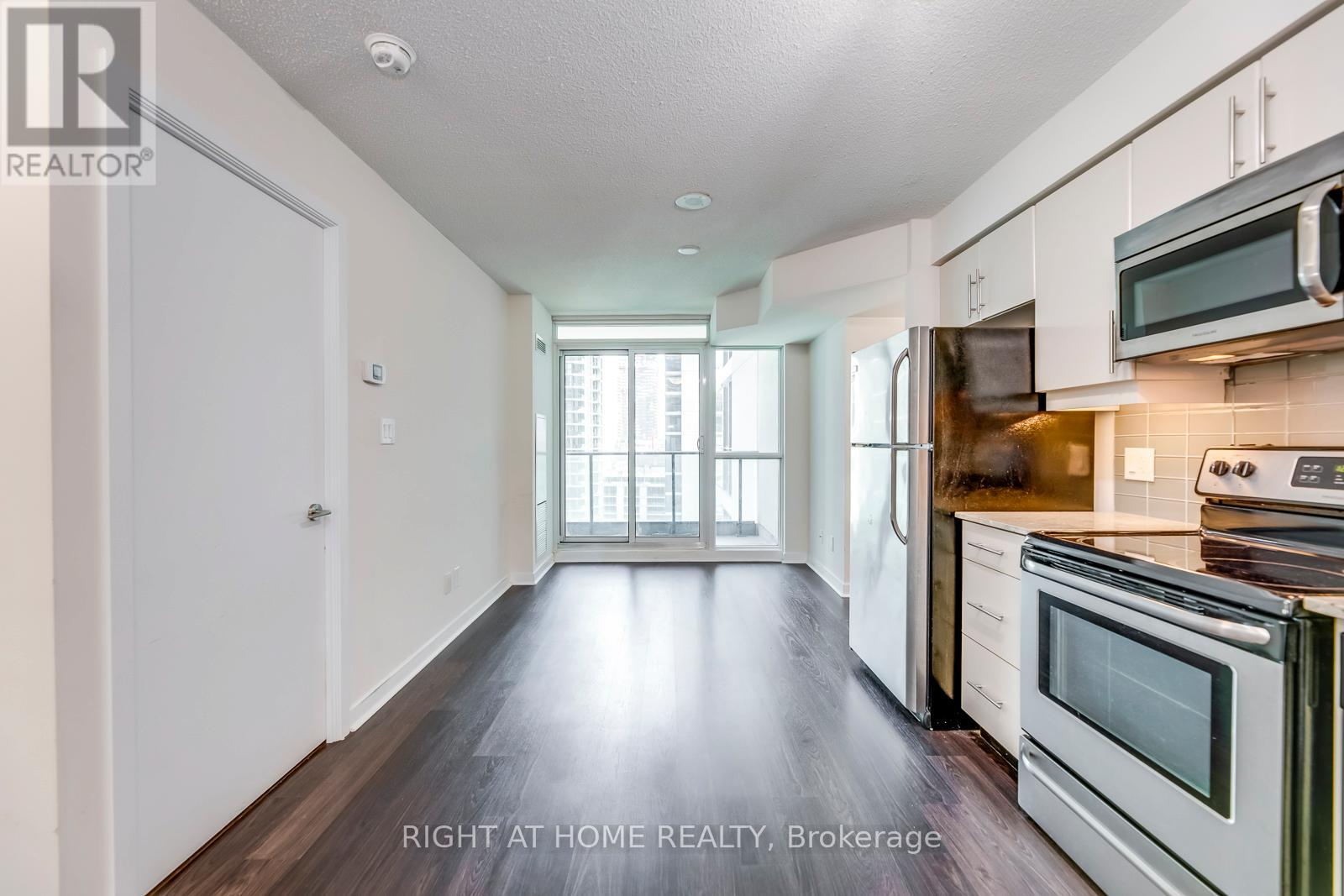 1405 - 33 Bay Street, Toronto, Ontario  M5J 2Z3 - Photo 4 - C12549938