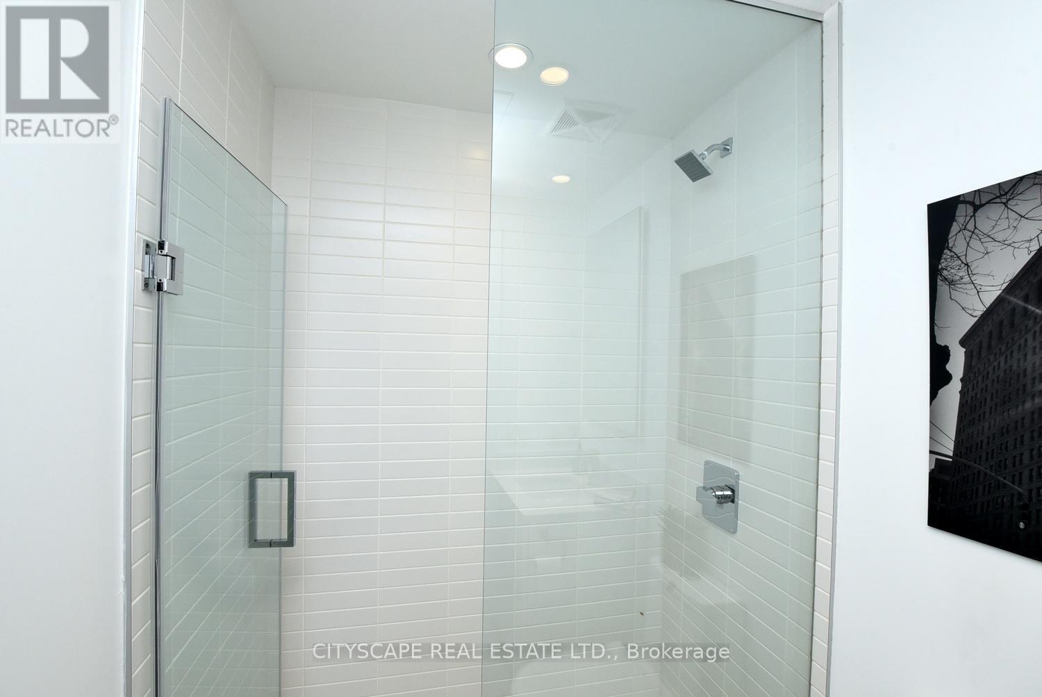 5712 - 7 Grenville Street, Toronto, Ontario M4Y 0E9 - Photo 17 - C12549948