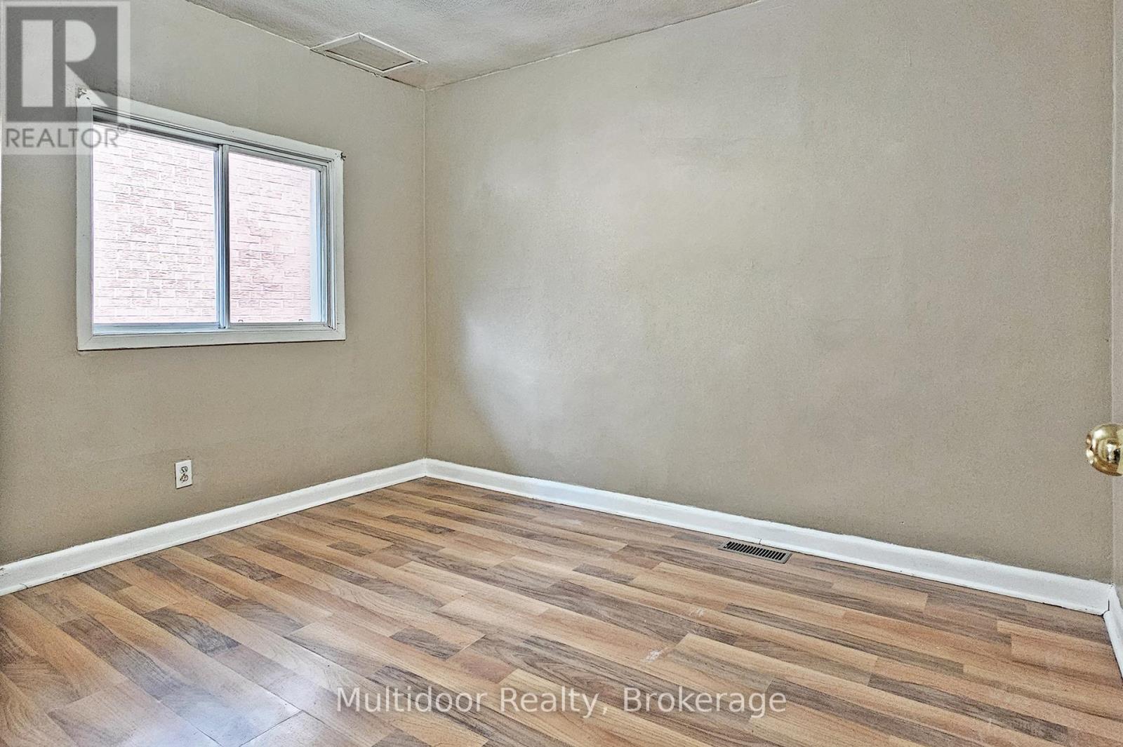 Main - 320 Elgin Street W, Oshawa, Ontario  L1J 2P3 - Photo 10 - E12549954