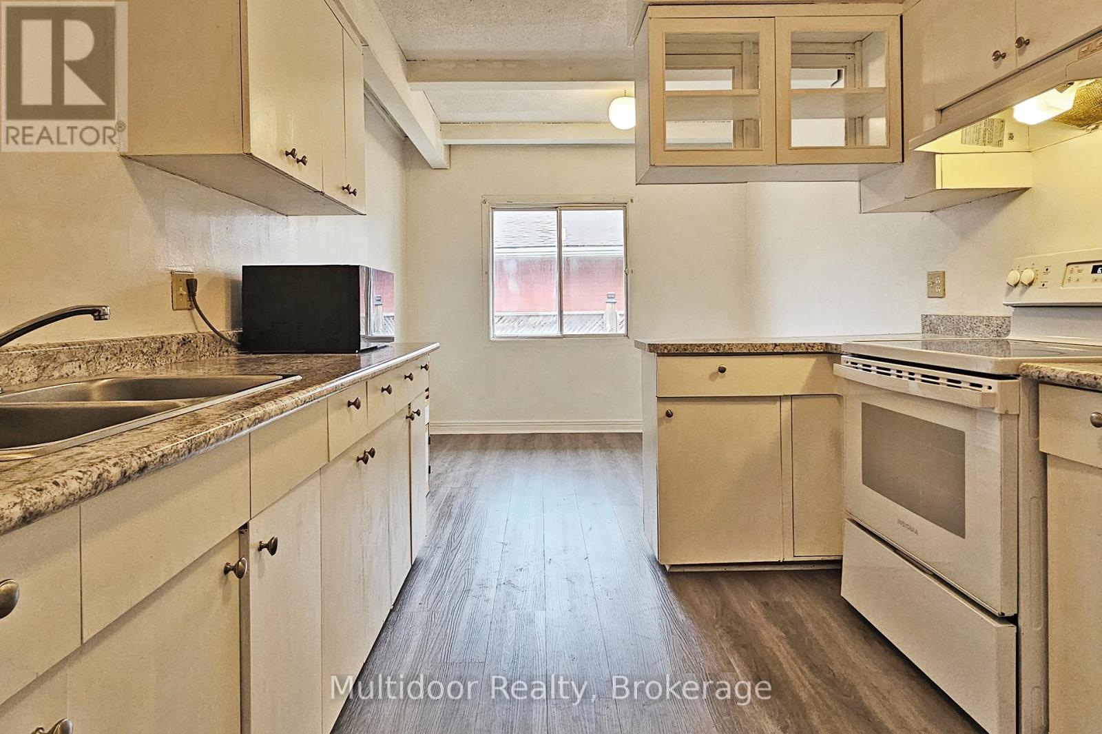 Main - 320 Elgin Street W, Oshawa, Ontario  L1J 2P3 - Photo 6 - E12549954