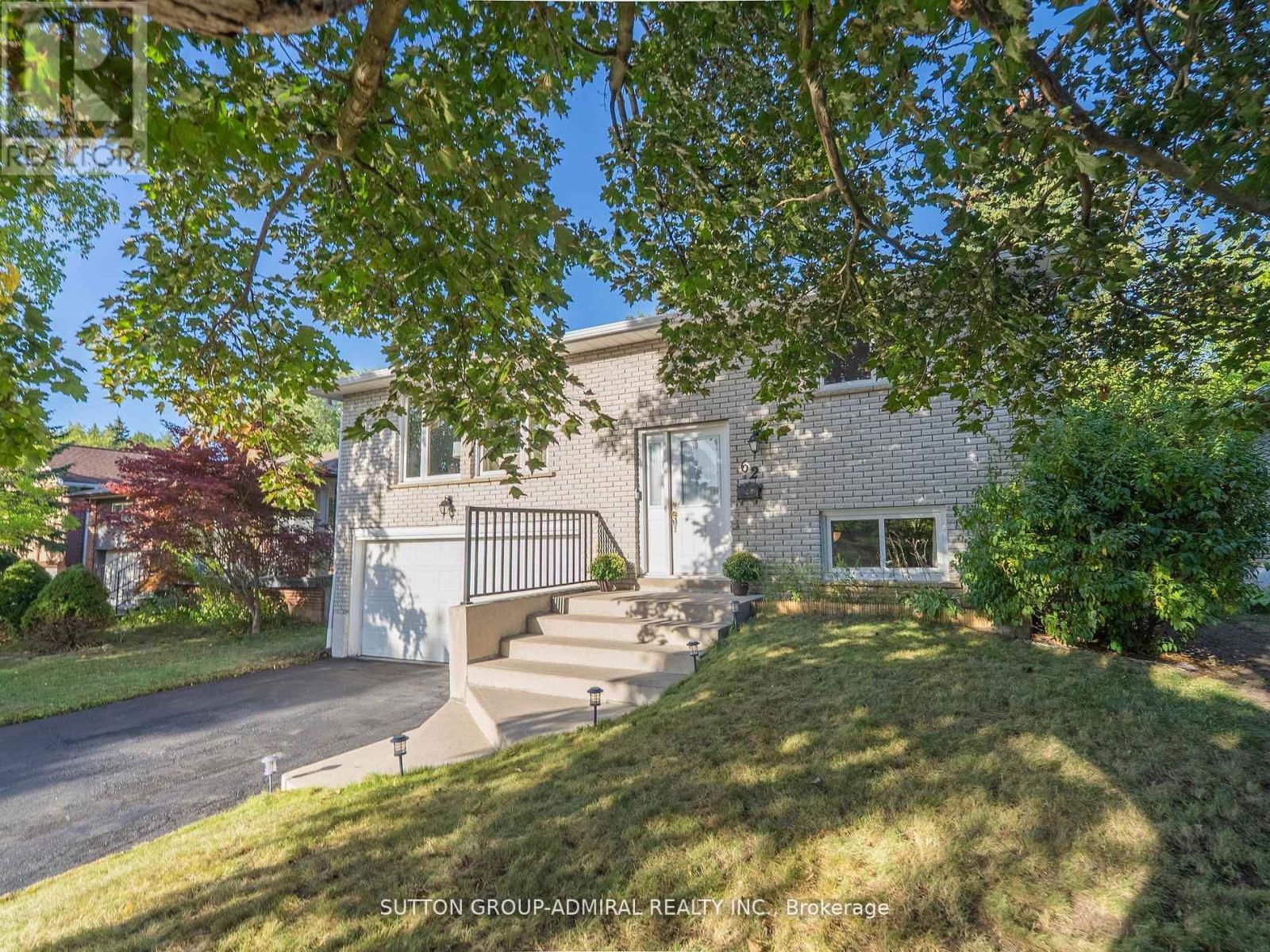 62 Shieldmark Crescent, Markham, Ontario  L3T 3T5 - Photo 2 - N12549944