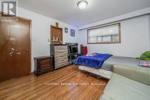 69 Songwood Drive, Toronto, Ontario  M9M 1X4 - Photo 22 - W12549932