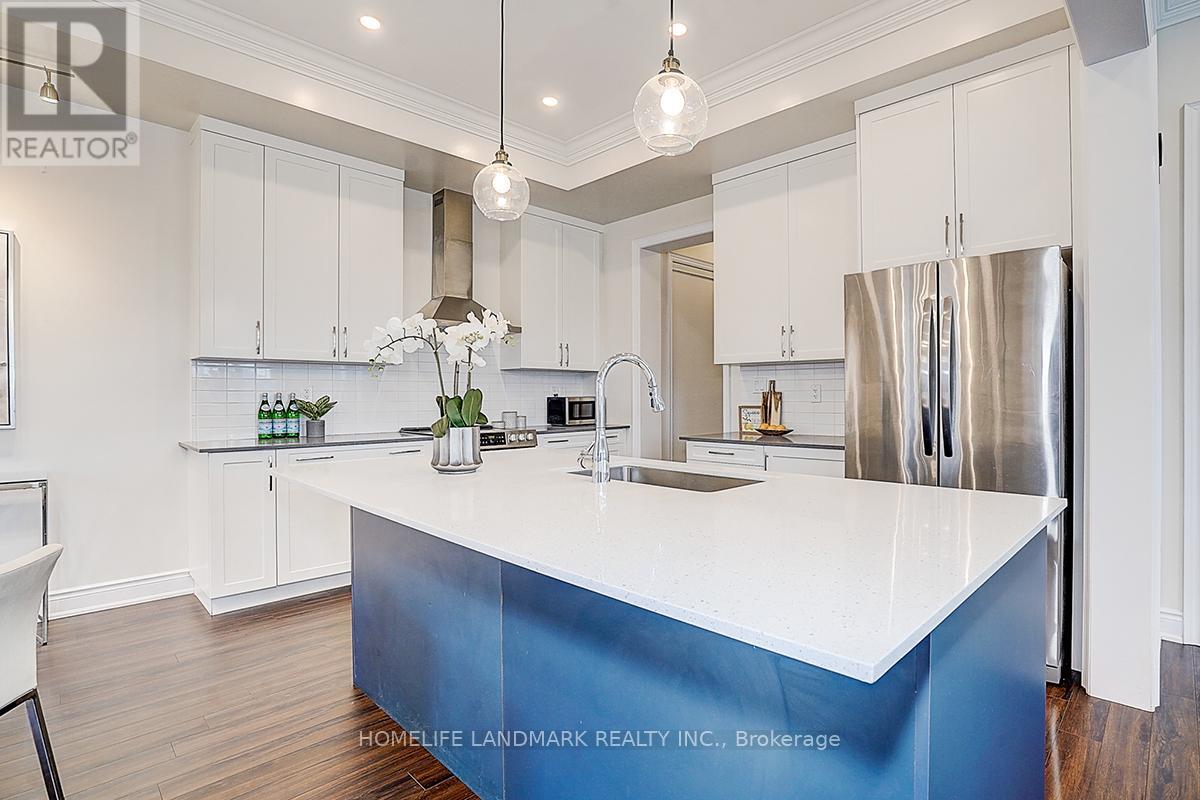 1301 Felicity Gardens, Oakville, Ontario L6M 5L6 - Photo 10 - W12549942