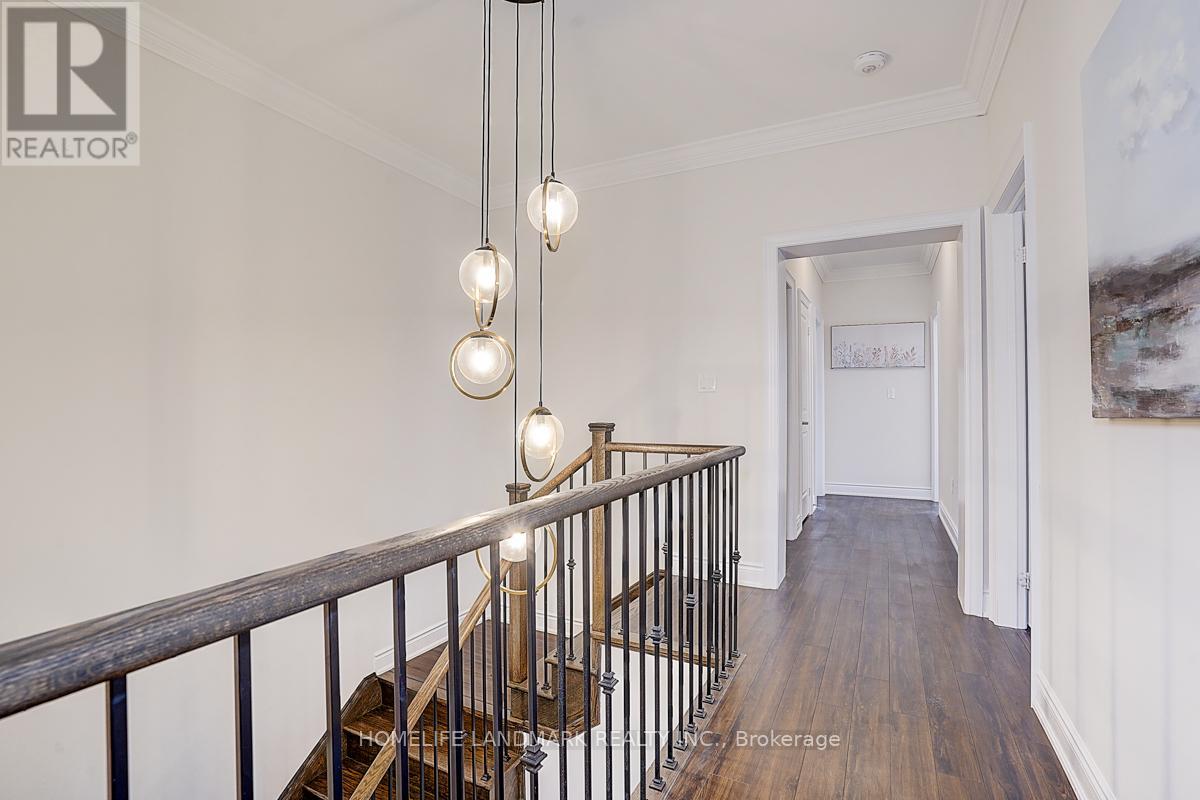 1301 Felicity Gardens, Oakville, Ontario L6M 5L6 - Photo 14 - W12549942