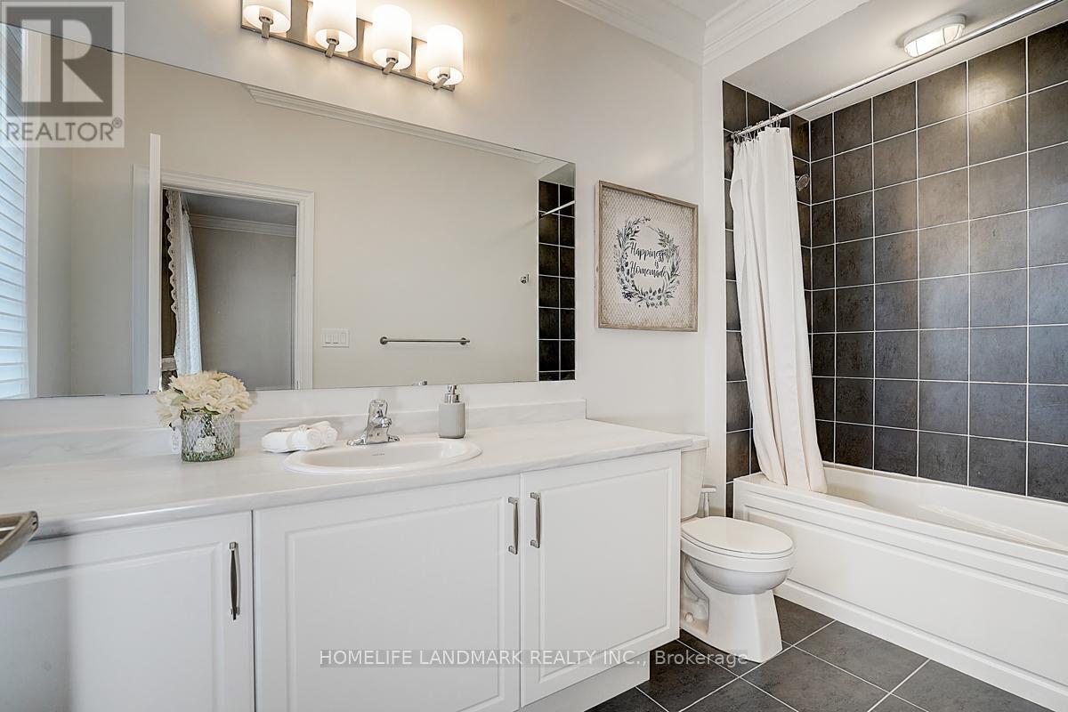 1301 Felicity Gardens, Oakville, Ontario L6M 5L6 - Photo 19 - W12549942