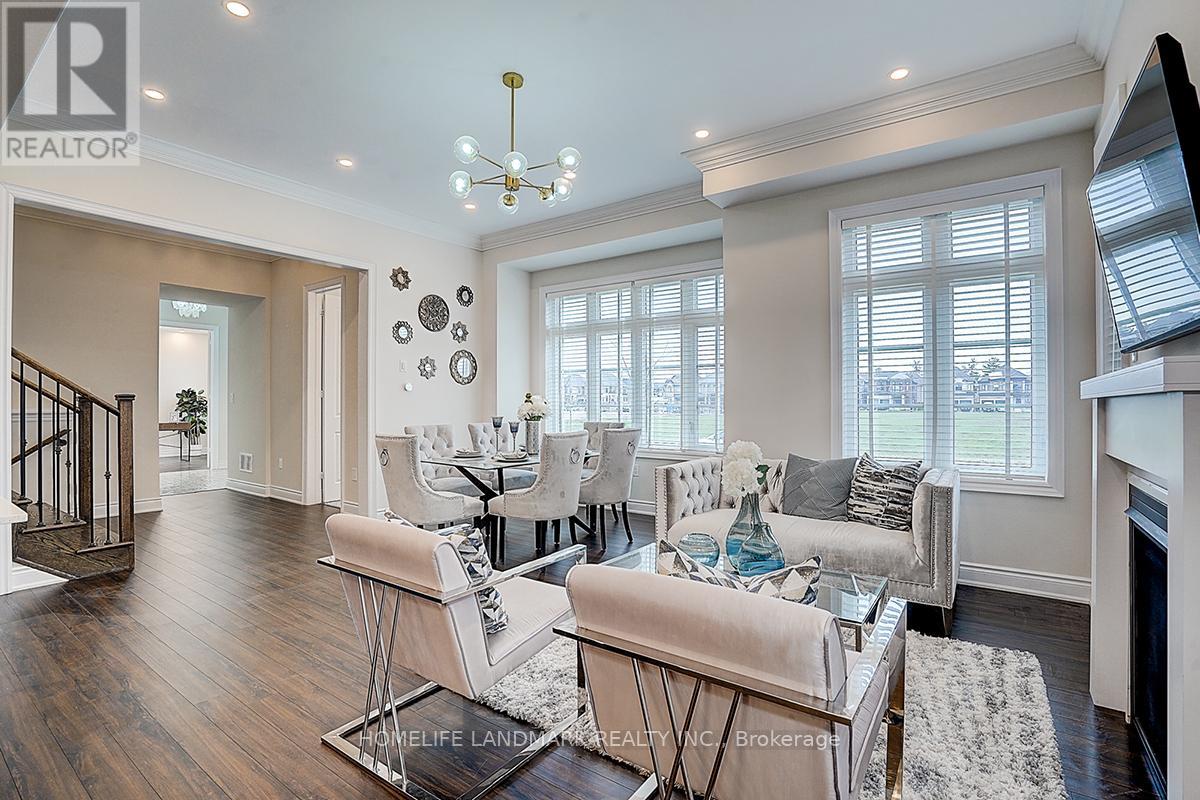 1301 Felicity Gardens, Oakville, Ontario L6M 5L6 - Photo 8 - W12549942