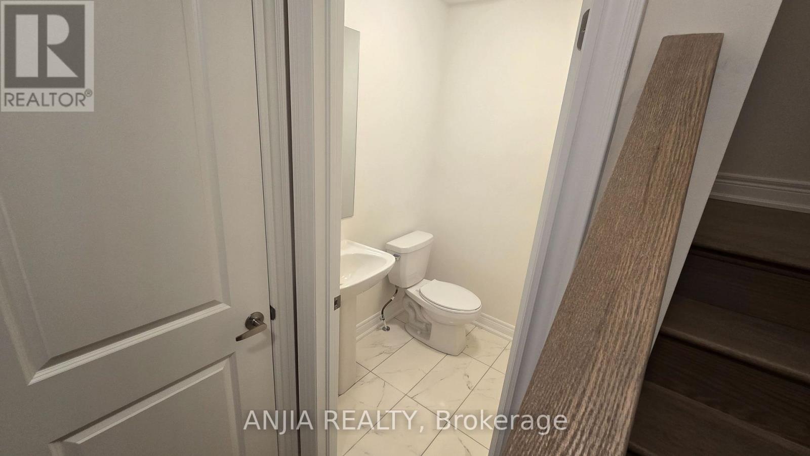 2908 Whites Road, Pickering, Ontario L1X 2R5 - Photo 11 - E12549986