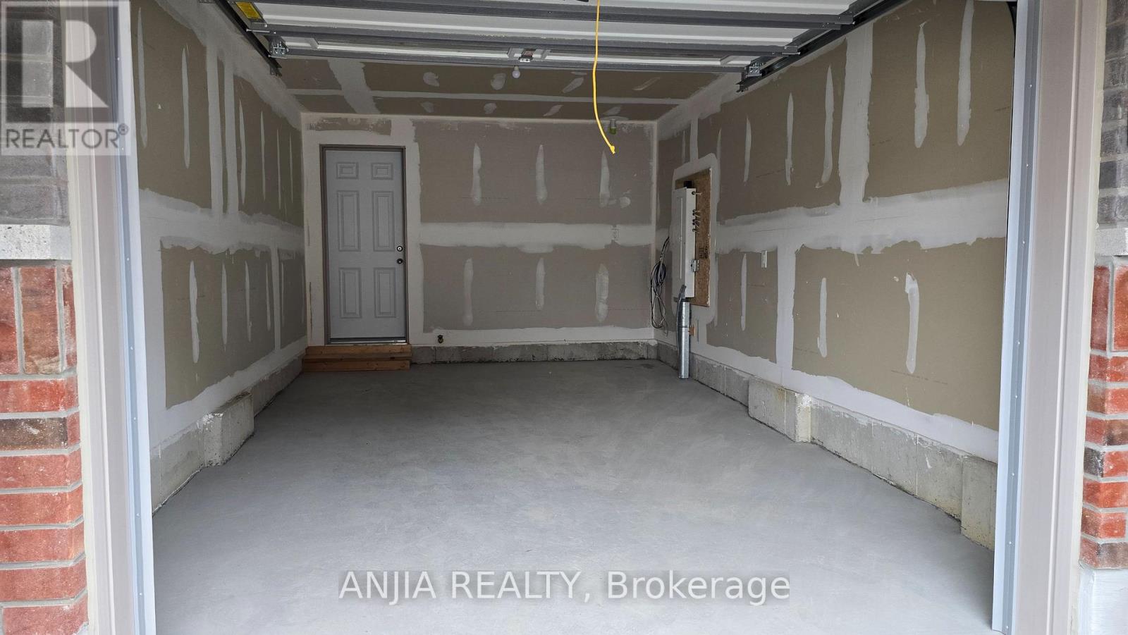 2908 Whites Road, Pickering, Ontario L1X 2R5 - Photo 28 - E12549986