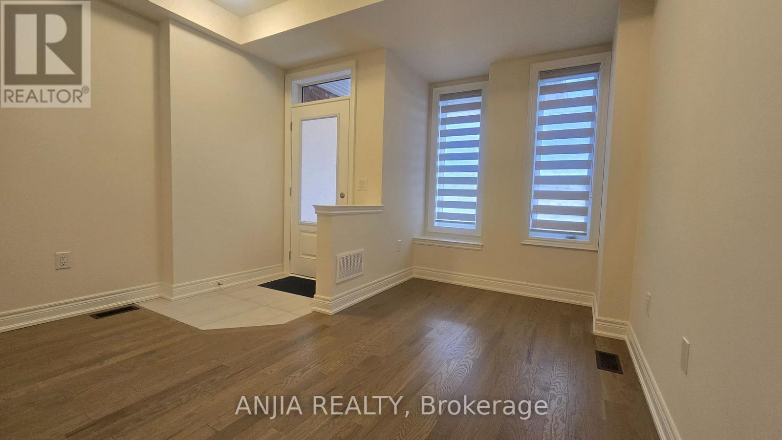 2908 Whites Road, Pickering, Ontario L1X 2R5 - Photo 3 - E12549986