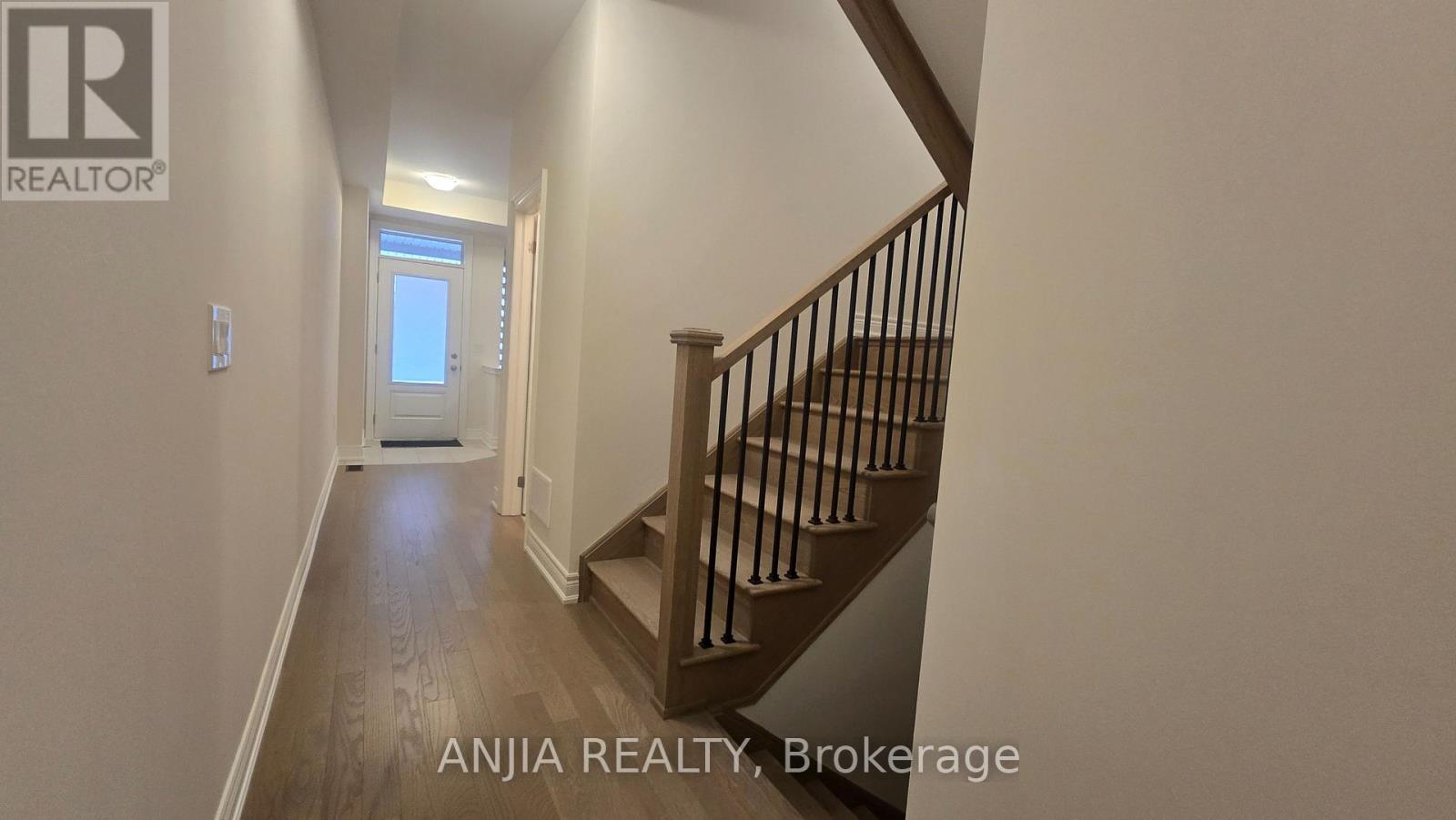 2908 Whites Road, Pickering, Ontario L1X 2R5 - Photo 4 - E12549986