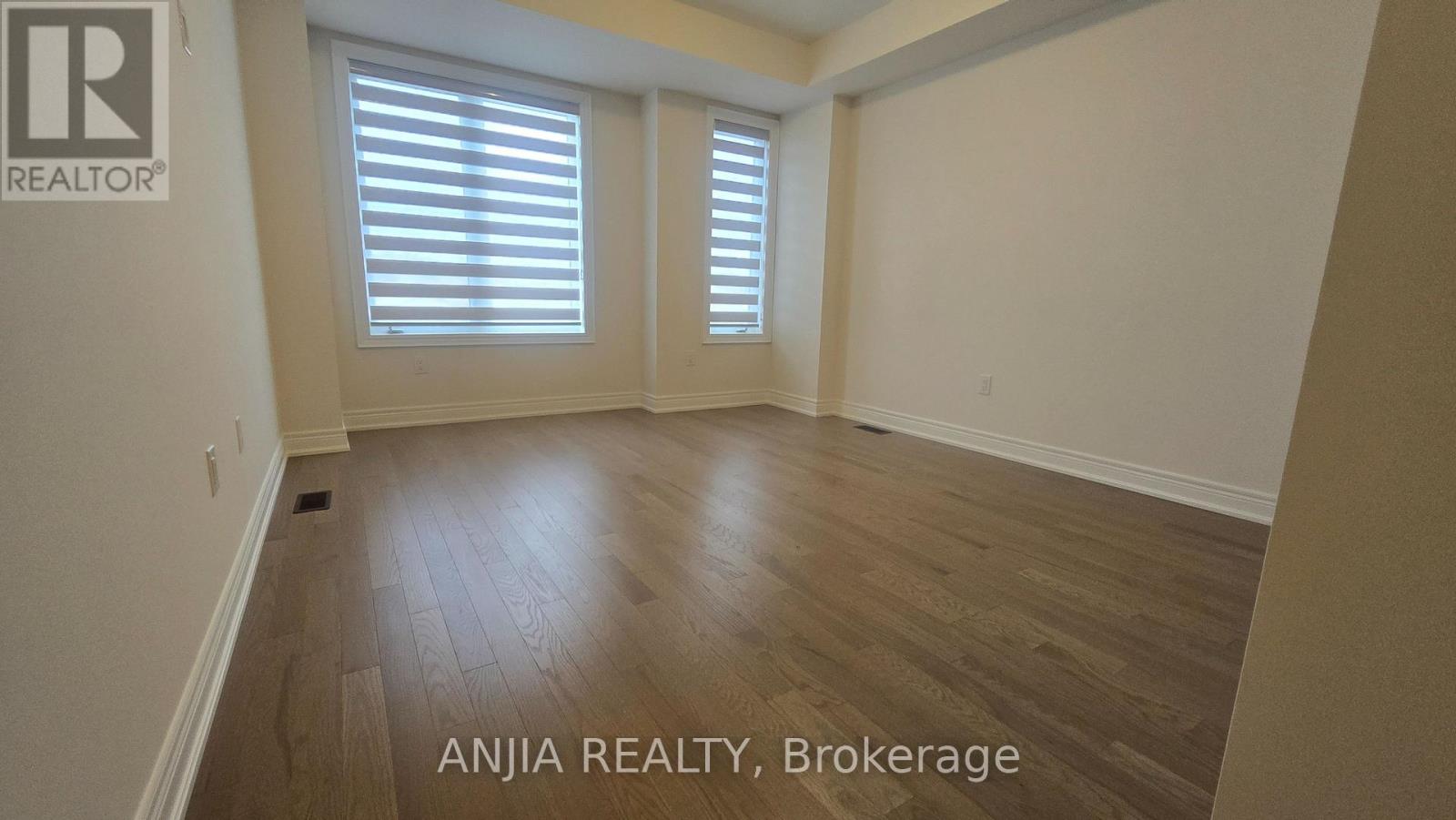 2908 Whites Road, Pickering, Ontario L1X 2R5 - Photo 9 - E12549986