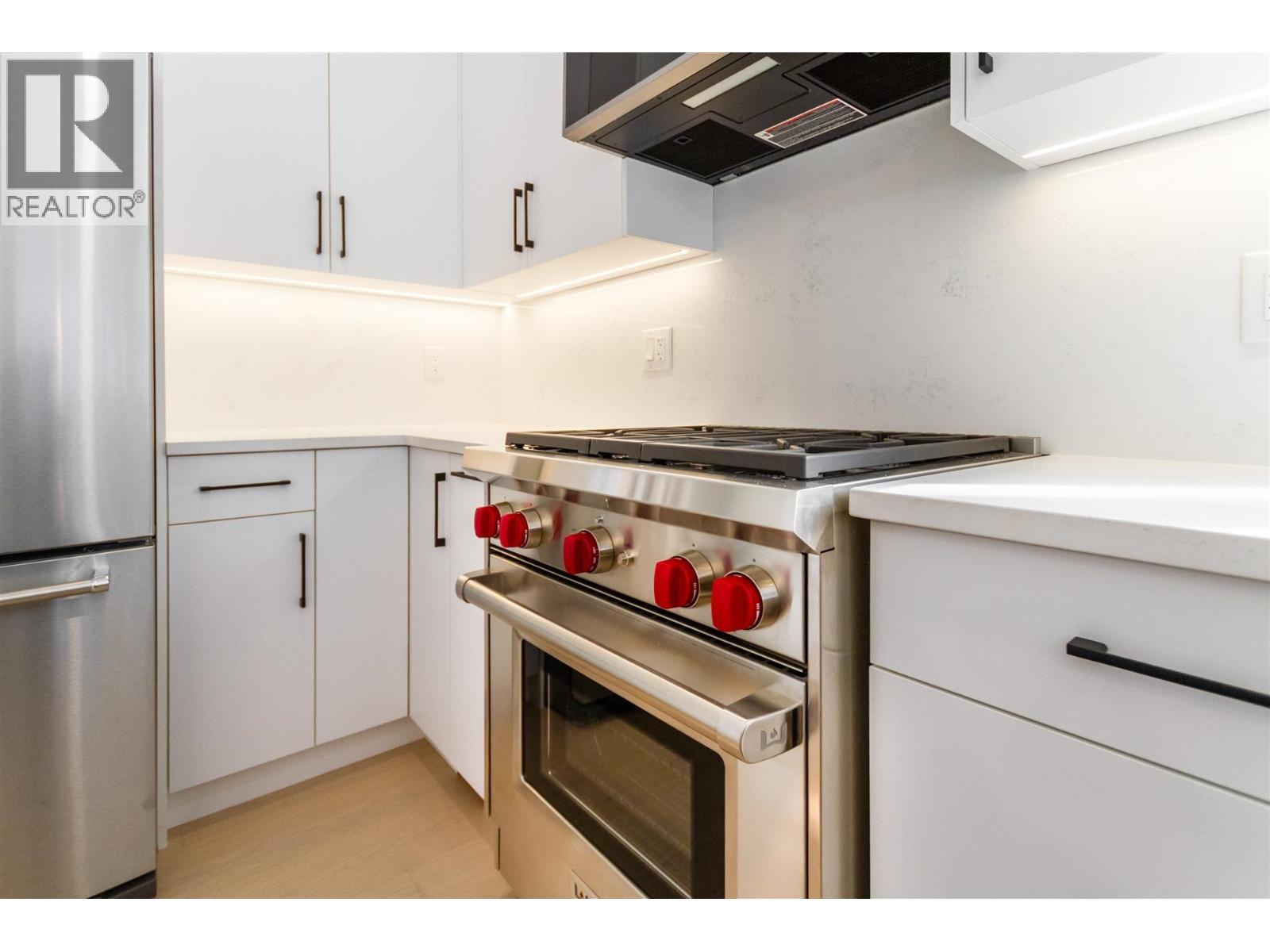 1924 William Street, Vancouver, British Columbia  V5L 2R8 - Photo 4 - R3042430