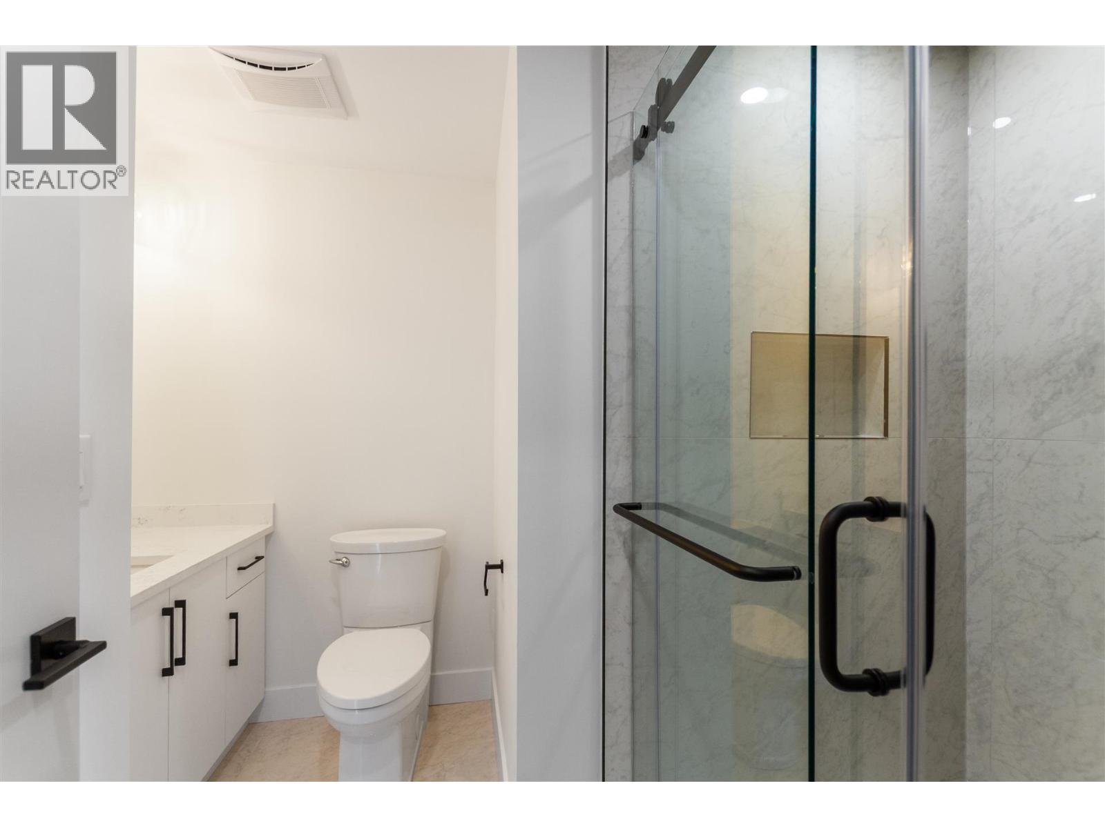 1924 William Street, Vancouver, British Columbia  V5L 2R8 - Photo 13 - R3042430