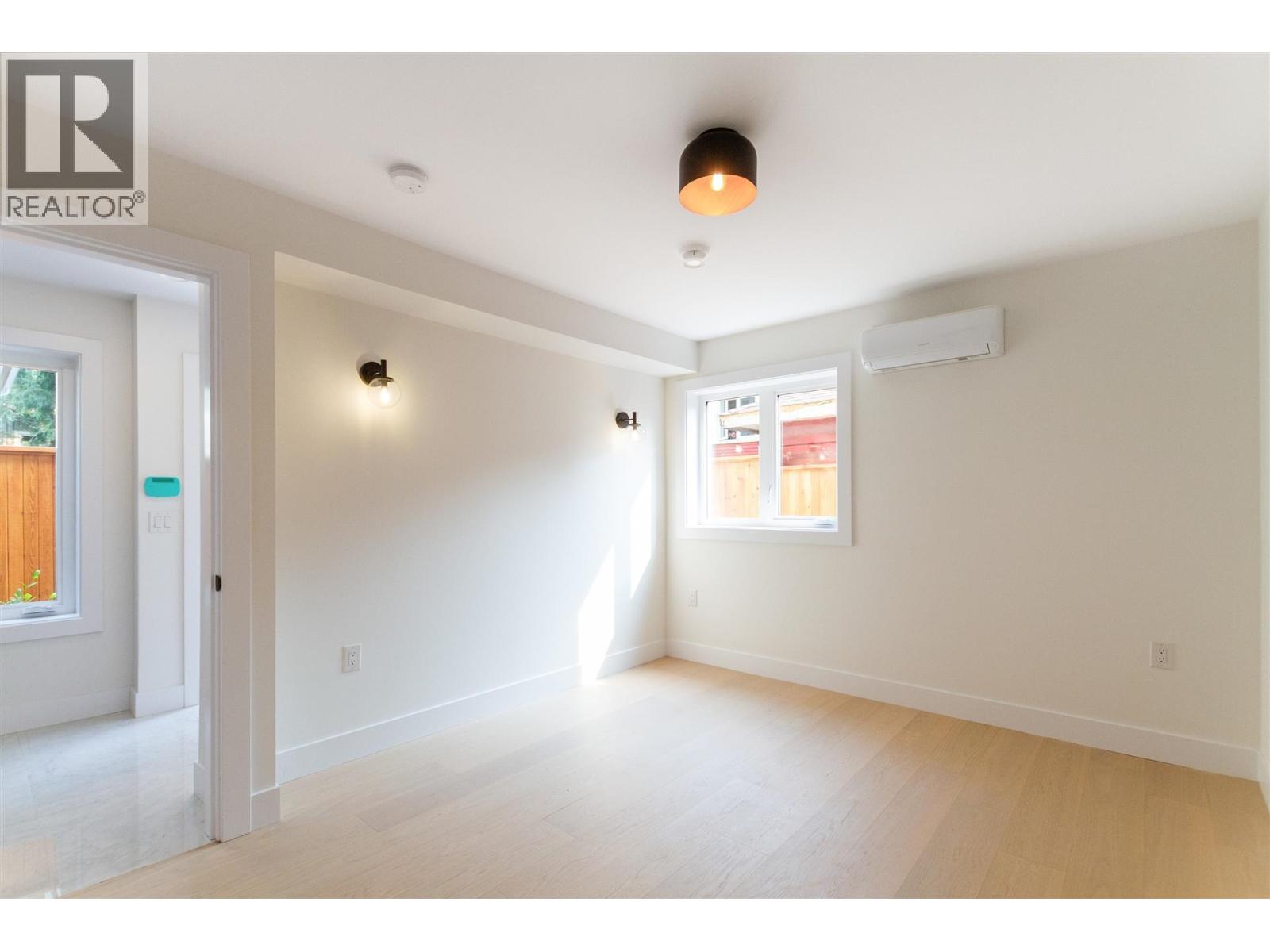 1926 William Street, Vancouver, British Columbia  V5L 2R8 - Photo 14 - R3042460