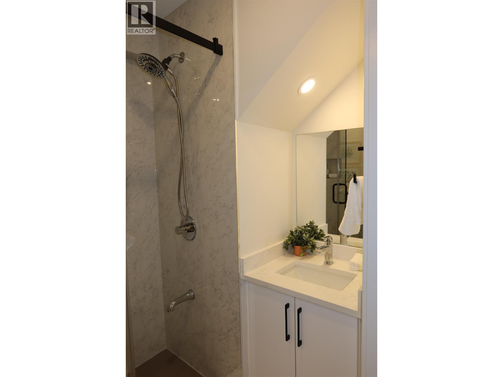 1926 William Street, Vancouver, British Columbia  V5L 2R8 - Photo 21 - R3042460