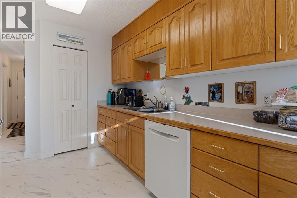 311, 4623 65 Street, Camrose, Alberta  T4V 4R3 - Photo 8 - A2253146