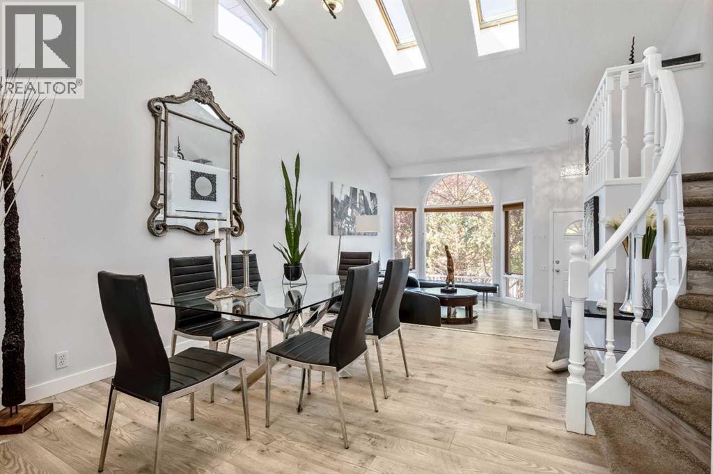 6 Castle Place, Cochrane, Alberta  T4C 1G4 - Photo 11 - A2263704