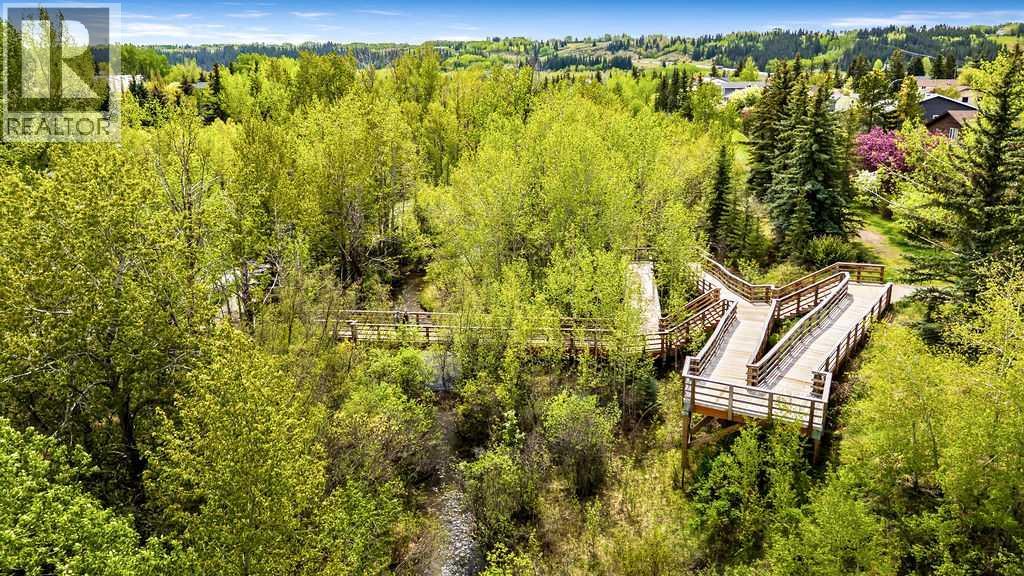 6 Castle Place, Cochrane, Alberta  T4C 1G4 - Photo 46 - A2263704