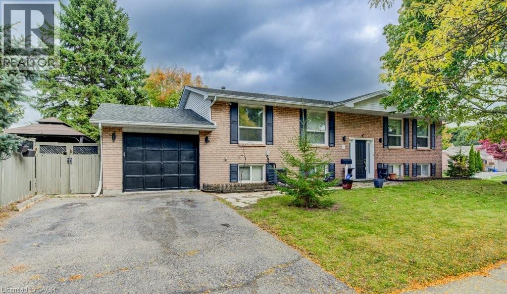 7 Folkstone Crescent, Kitchener, Ontario  N2E 2Y9 - Photo 2 - 40777813