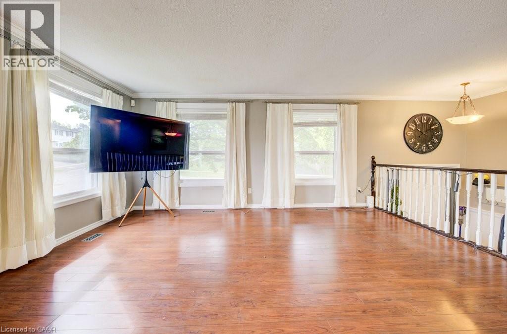 7 Folkstone Crescent, Kitchener, Ontario  N2E 2Y9 - Photo 7 - 40777813