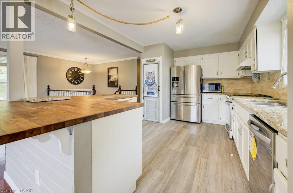 7 Folkstone Crescent, Kitchener, Ontario  N2E 2Y9 - Photo 14 - 40777813