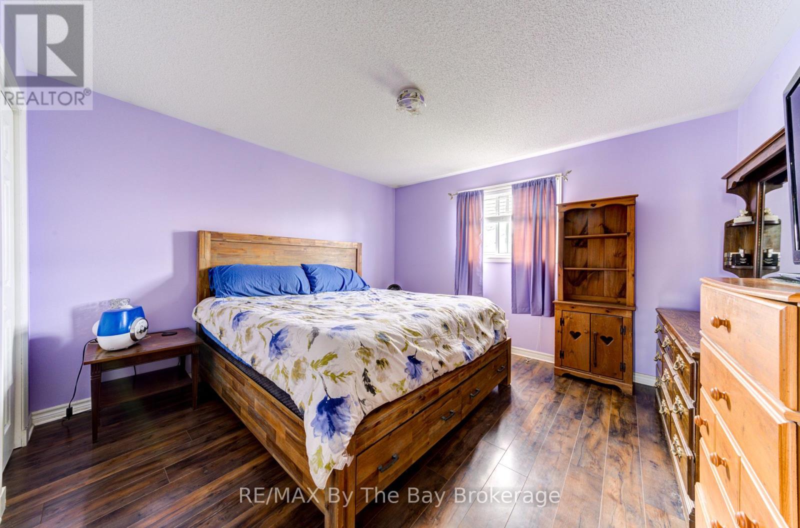 36a Meadowlark Boulevard, Wasaga Beach, Ontario L9Z 3B2 - Photo 11 - S12550032