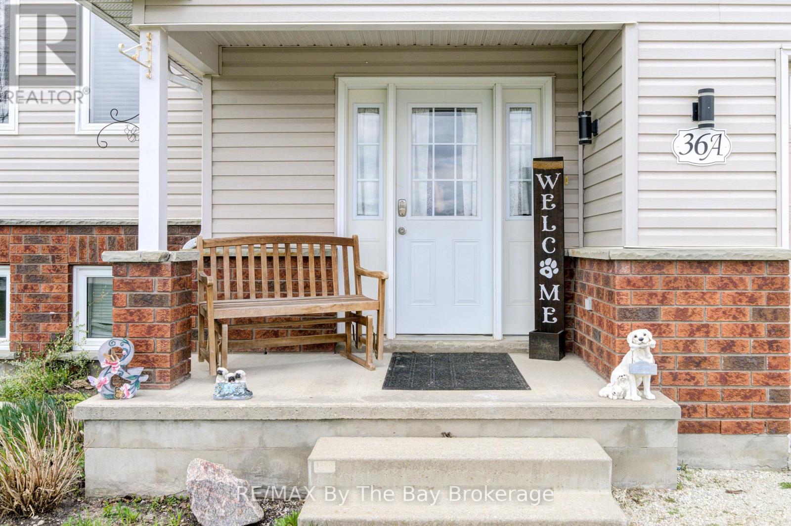 36a Meadowlark Boulevard, Wasaga Beach, Ontario L9Z 3B2 - Photo 2 - S12550032