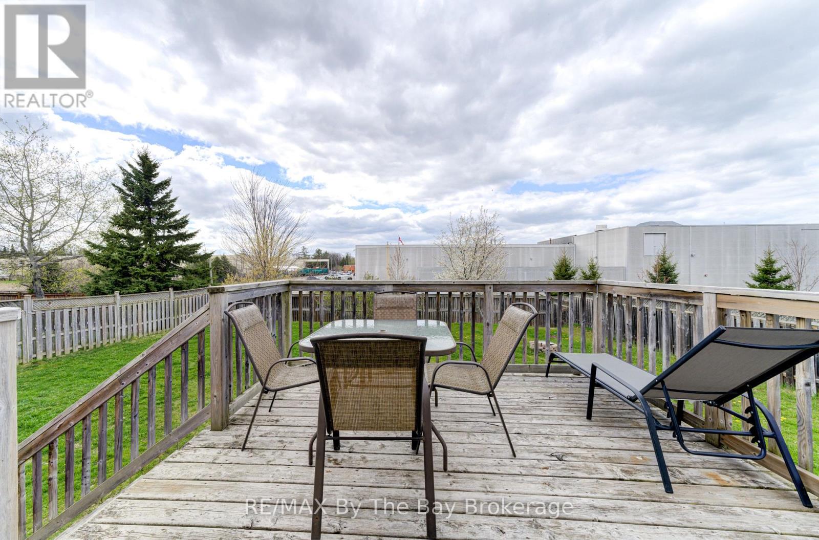 36a Meadowlark Boulevard, Wasaga Beach, Ontario L9Z 3B2 - Photo 29 - S12550032