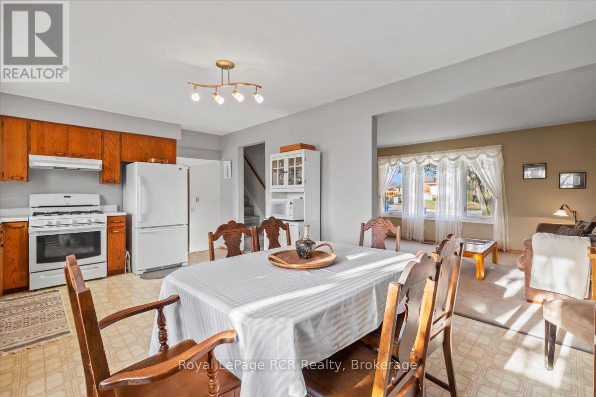 485 2nd A Street, Hanover, Ontario N4N 3P4 - Photo 11 - X12550020