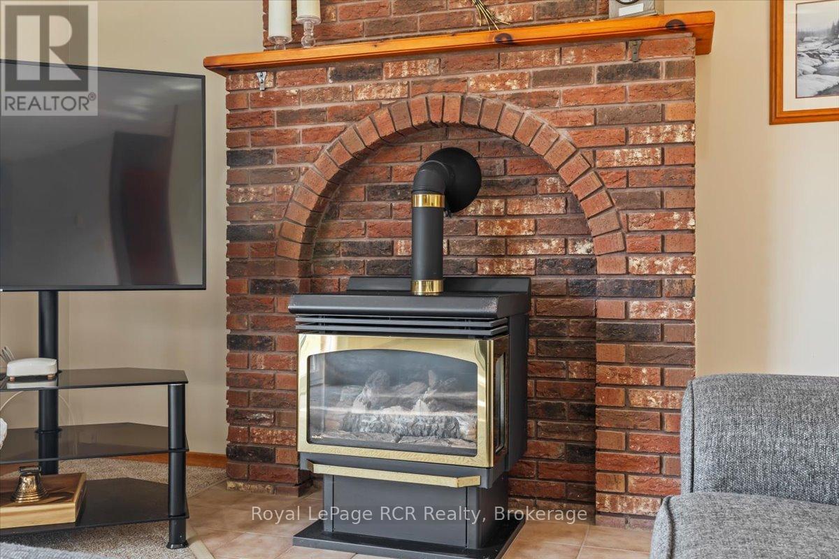 485 2nd A Street, Hanover, Ontario N4N 3P4 - Photo 13 - X12550020