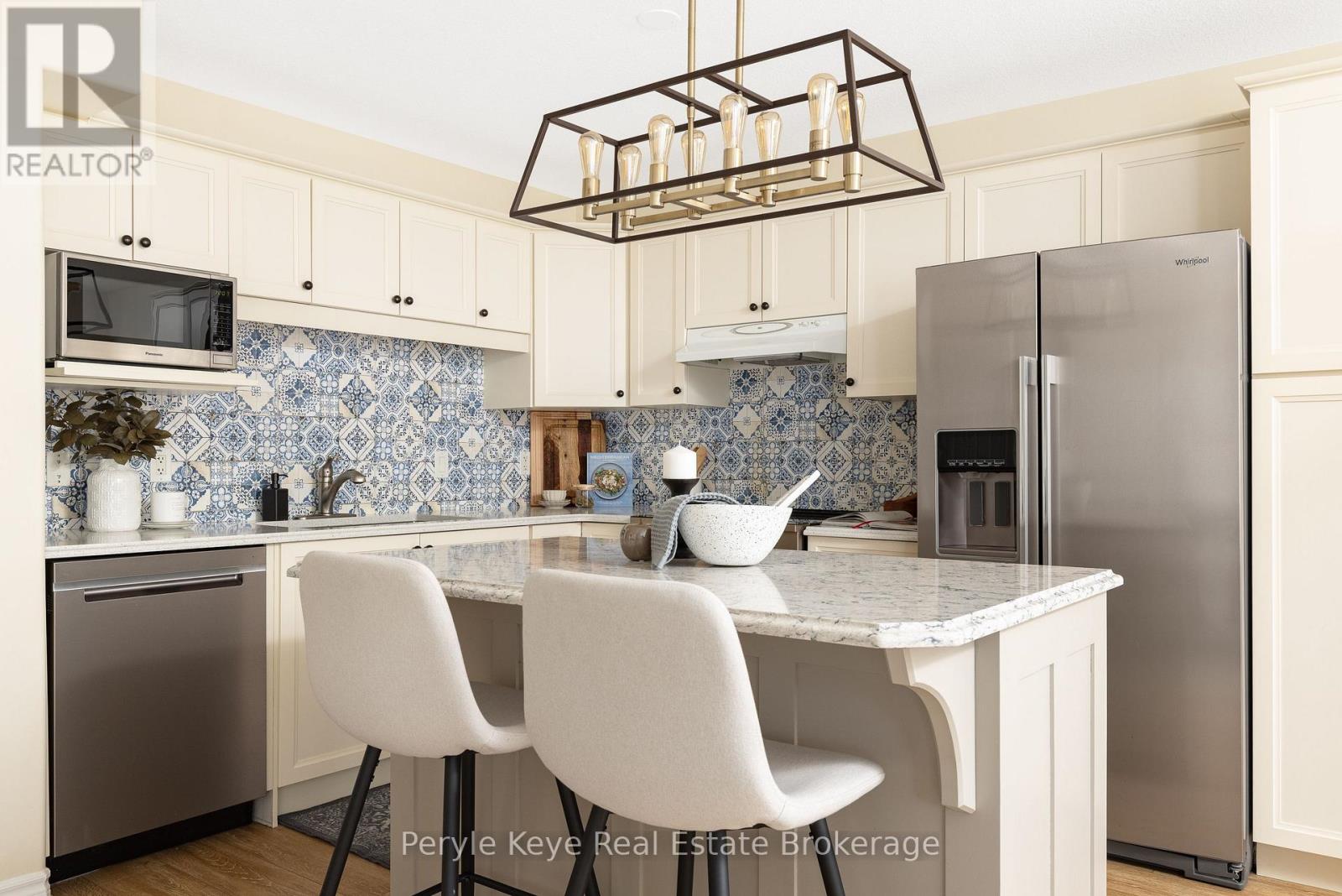 143 PINE STREET, Bracebridge, Ontario