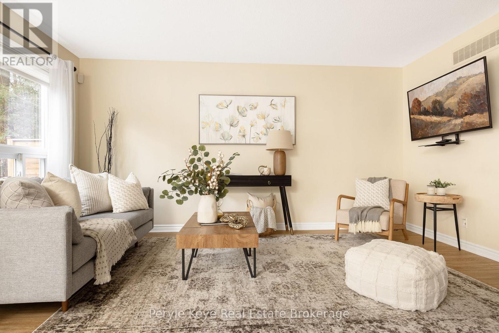 143 Pine Street, Bracebridge, Ontario P1L 2H8 - Photo 11 - X12550046