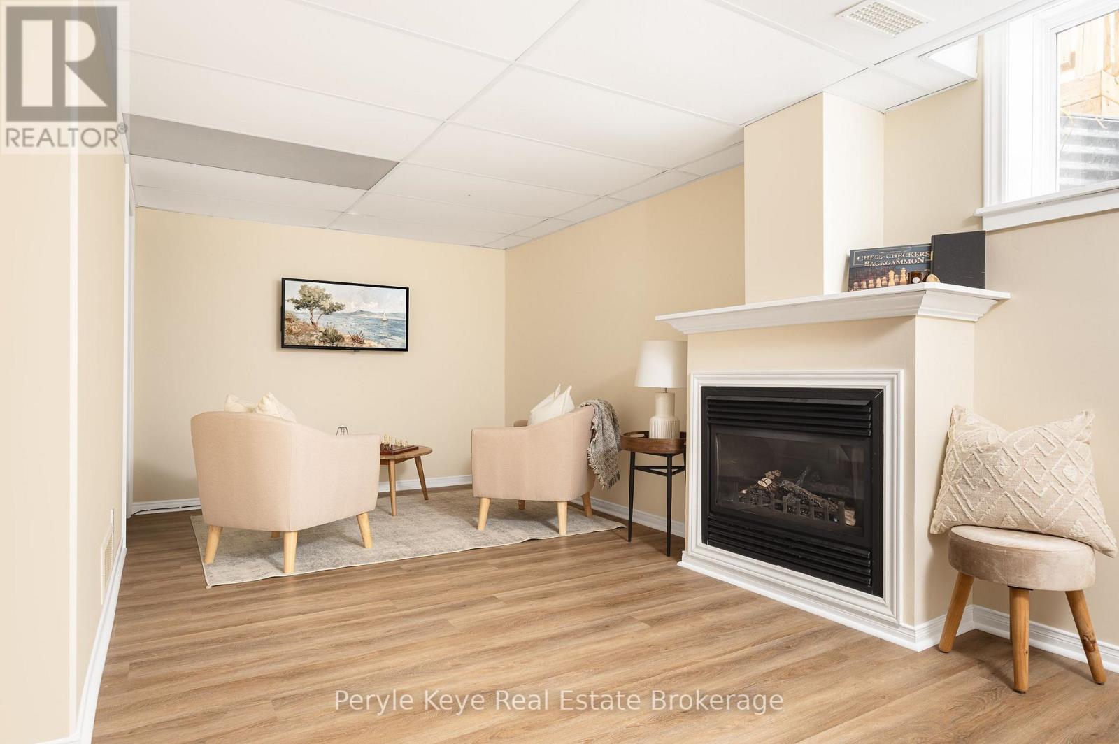 143 Pine Street, Bracebridge, Ontario P1L 2H8 - Photo 37 - X12550046