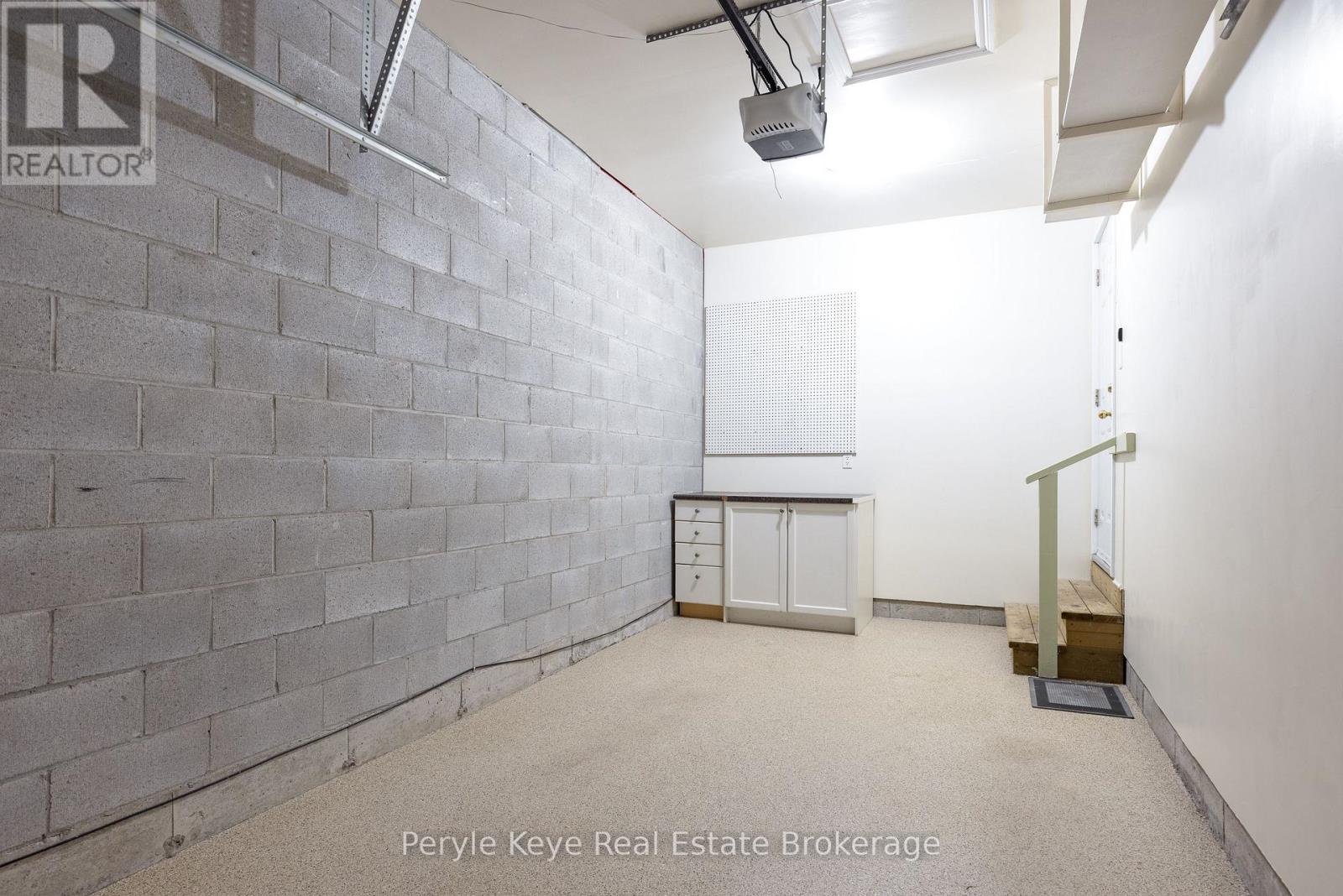 143 Pine Street, Bracebridge, Ontario P1L 2H8 - Photo 39 - X12550046