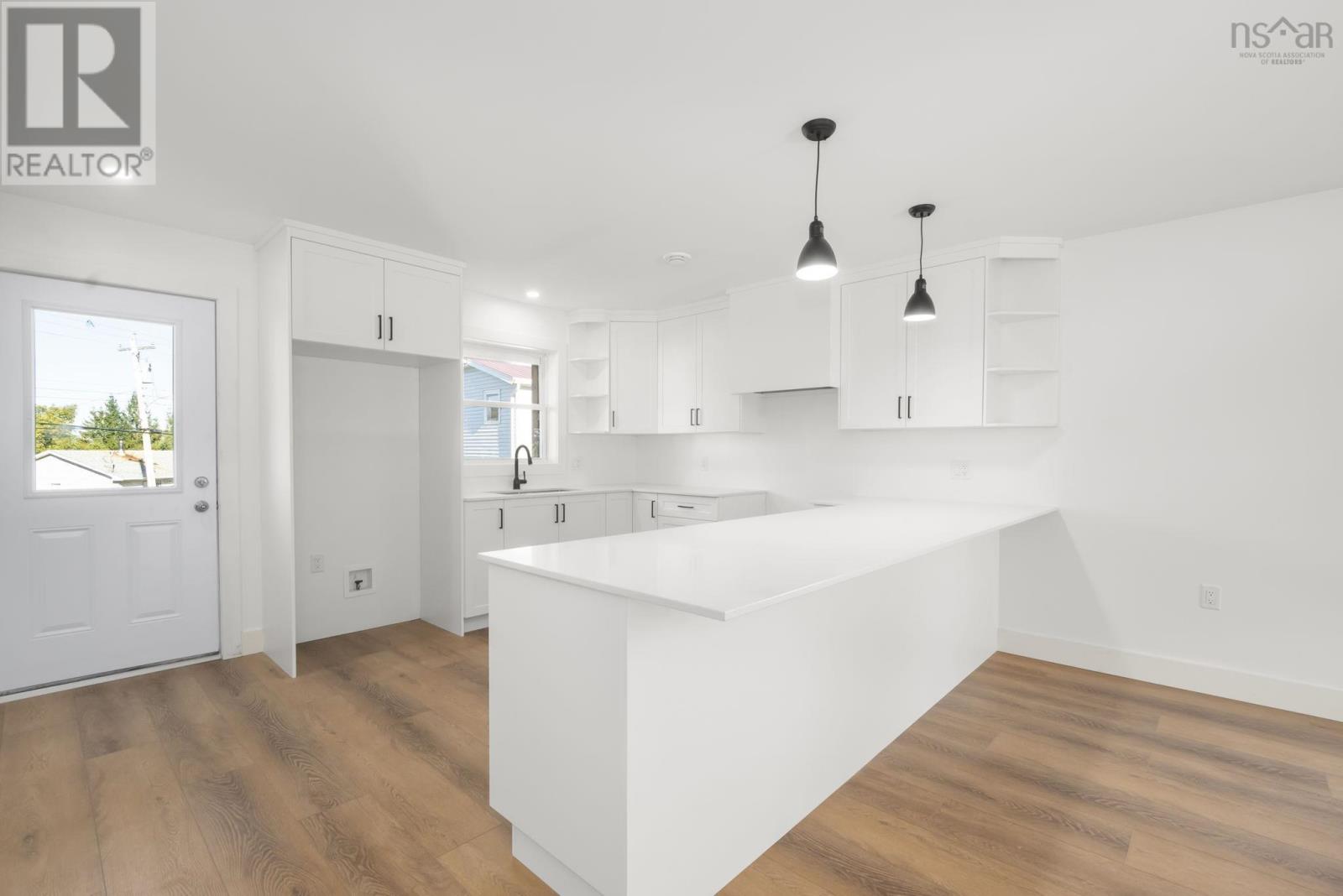 Property at 50 St Andrews Street image 4