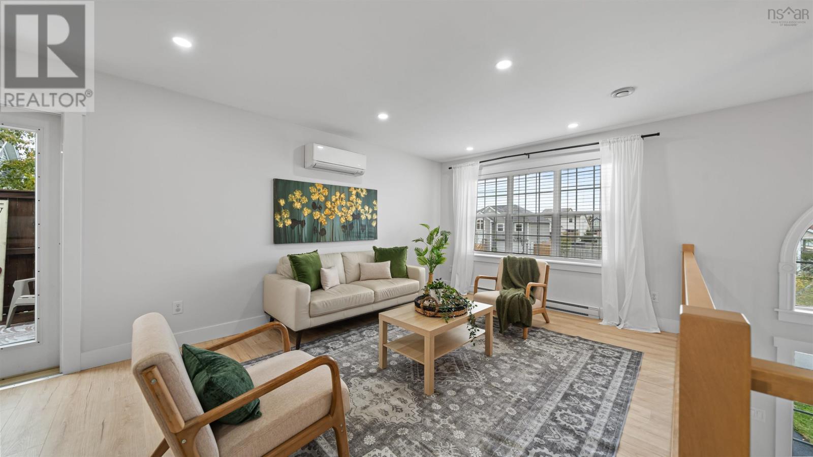 Property at 5 Leblanc Court image 3