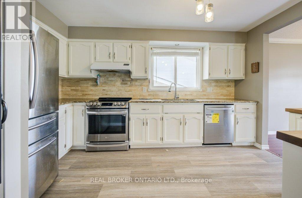 7 Folkstone Crescent, Kitchener, Ontario  N2E 2Y9 - Photo 16 - X12469465