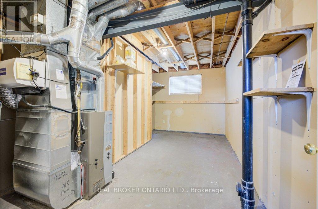 7 Folkstone Crescent, Kitchener, Ontario  N2E 2Y9 - Photo 29 - X12469465