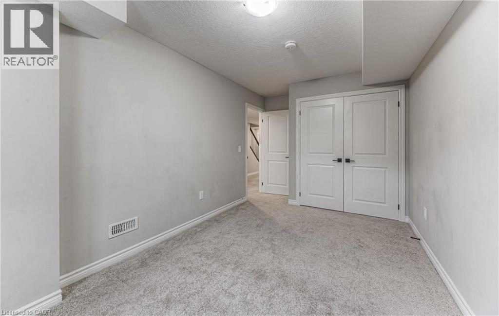 253 Chapel Hill Drive, Kitchener, Ontario  N2R 0S4 - Photo 23 - 40781112