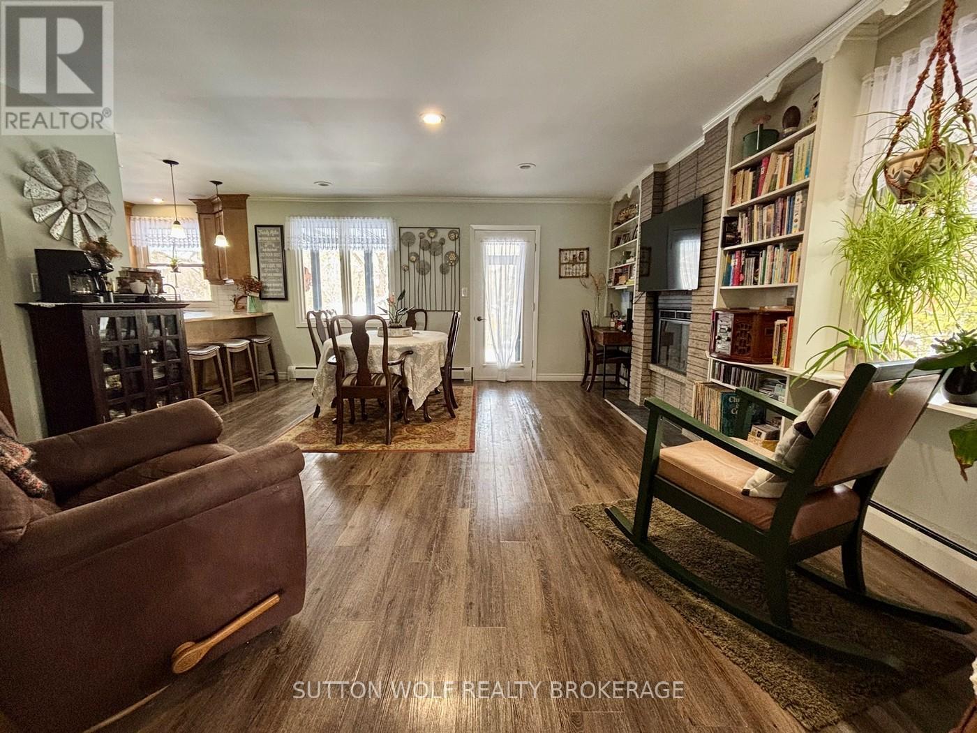 315 Caradoc Street N, Strathroy-Caradoc, Ontario N7G 2N1 - Photo 14 - X12550042