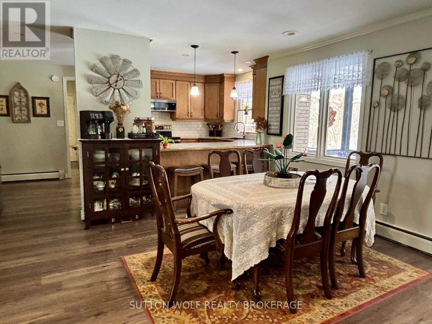 315 Caradoc Street N, Strathroy-Caradoc, Ontario N7G 2N1 - Photo 16 - X12550042