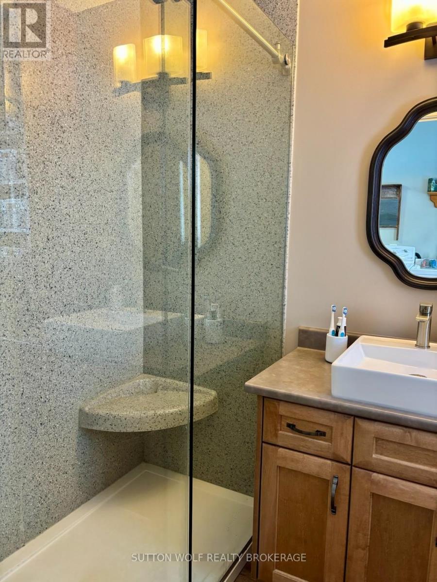 315 Caradoc Street N, Strathroy-Caradoc, Ontario N7G 2N1 - Photo 19 - X12550042