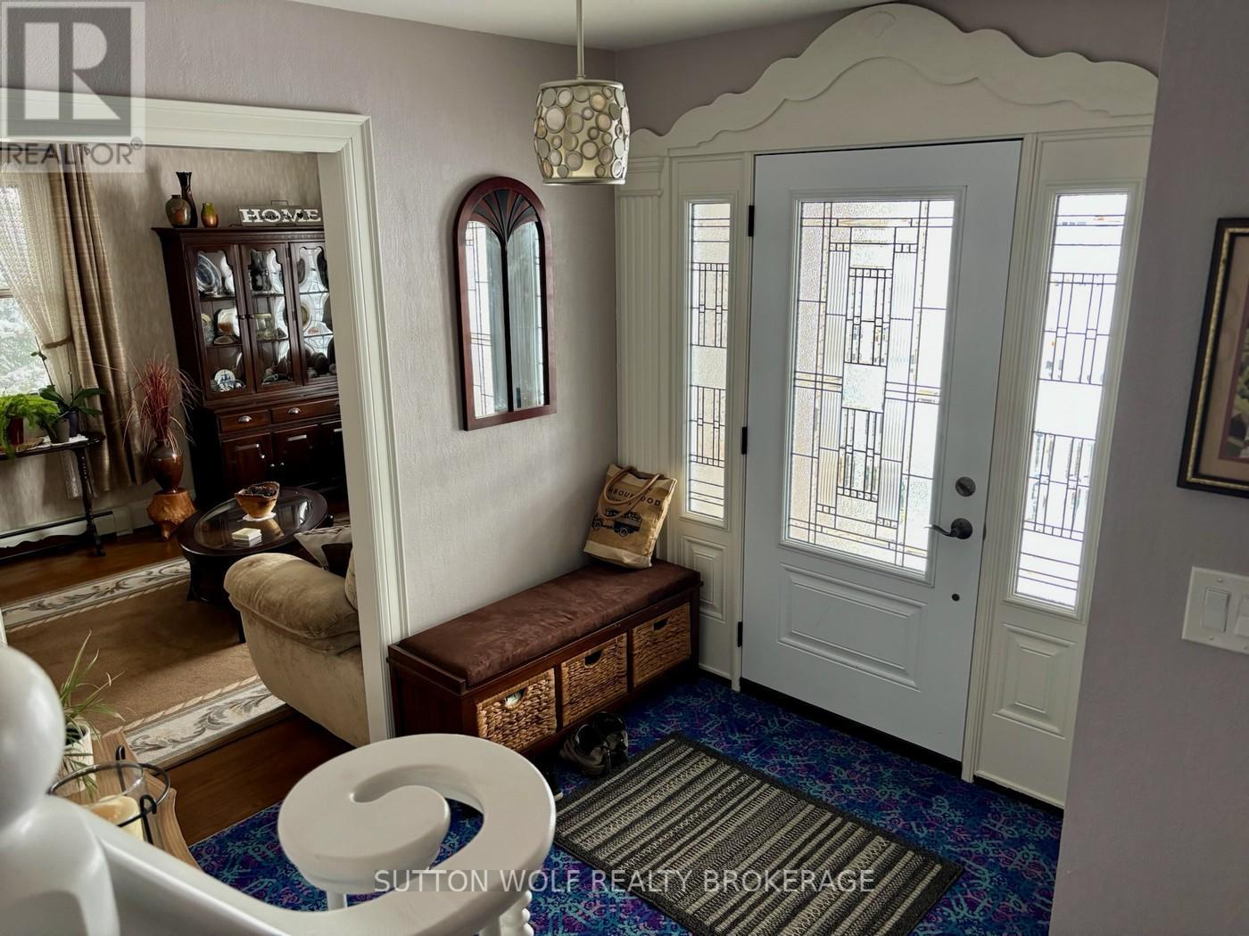 315 Caradoc Street N, Strathroy-Caradoc, Ontario N7G 2N1 - Photo 2 - X12550042