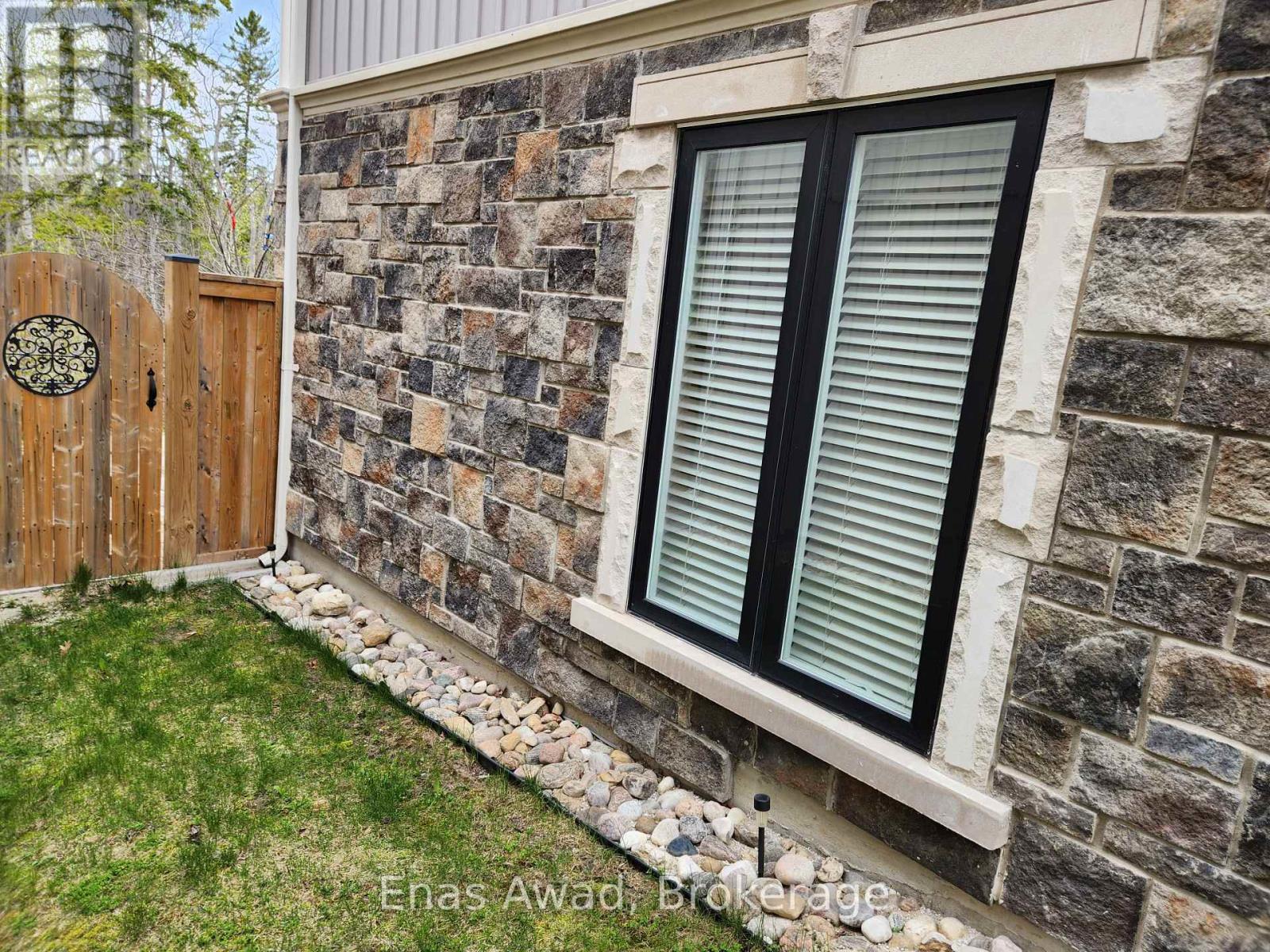 121 Allegra Drive, Wasaga Beach, Ontario  L9Z 0H5 - Photo 3 - S12550022