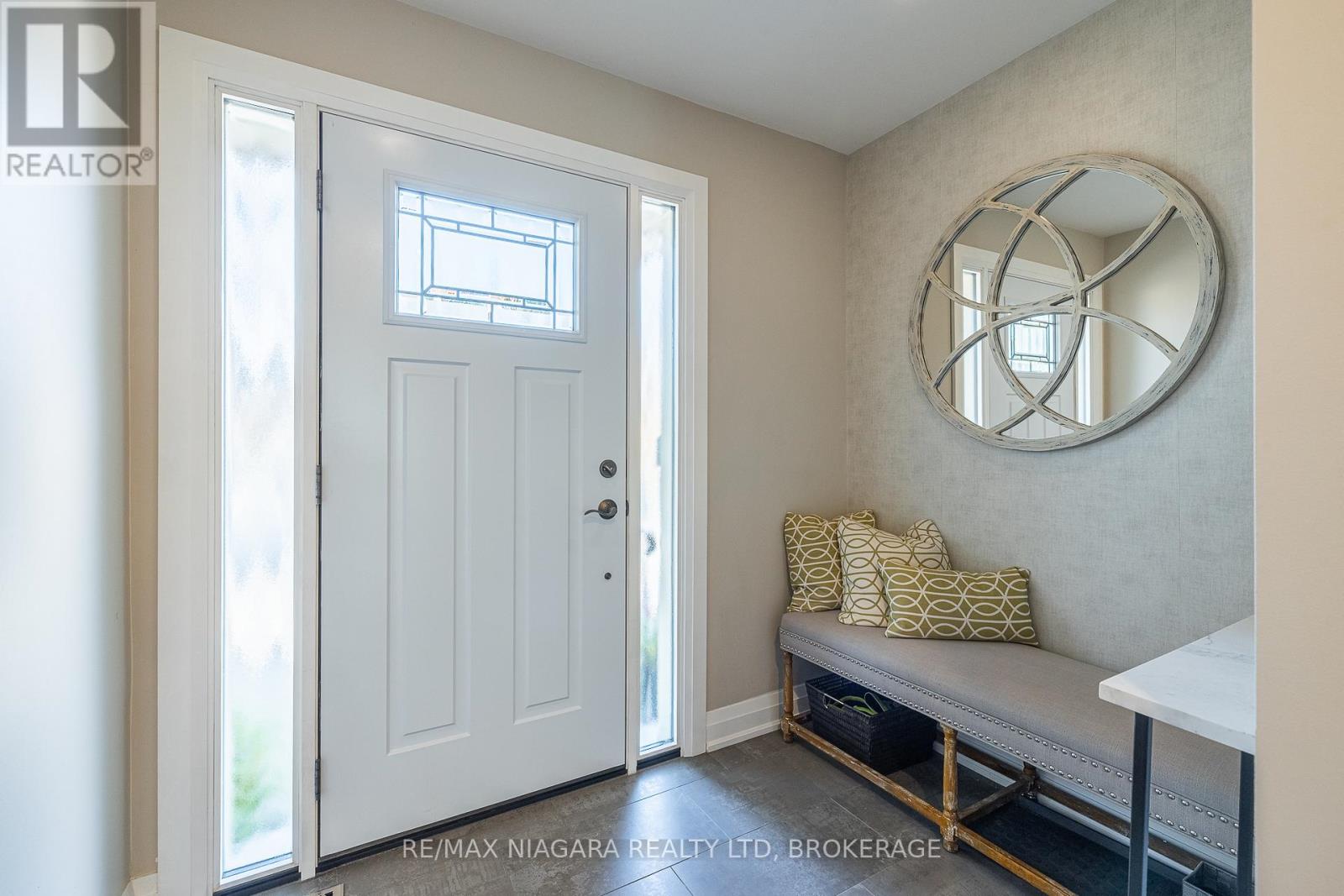 21 - 141 Welland Vale Road, St. Catharines, Ontario  L2S 3S7 - Photo 2 - X12550036