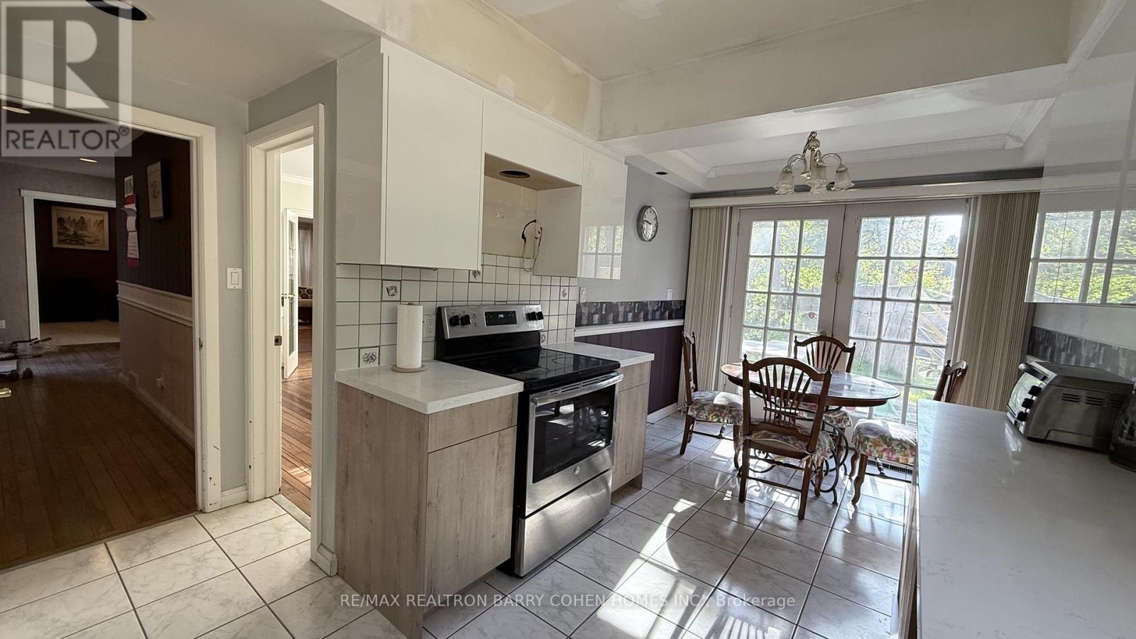 37 Wilket Road, Toronto, Ontario  M2L 1N9 - Photo 9 - C12550010