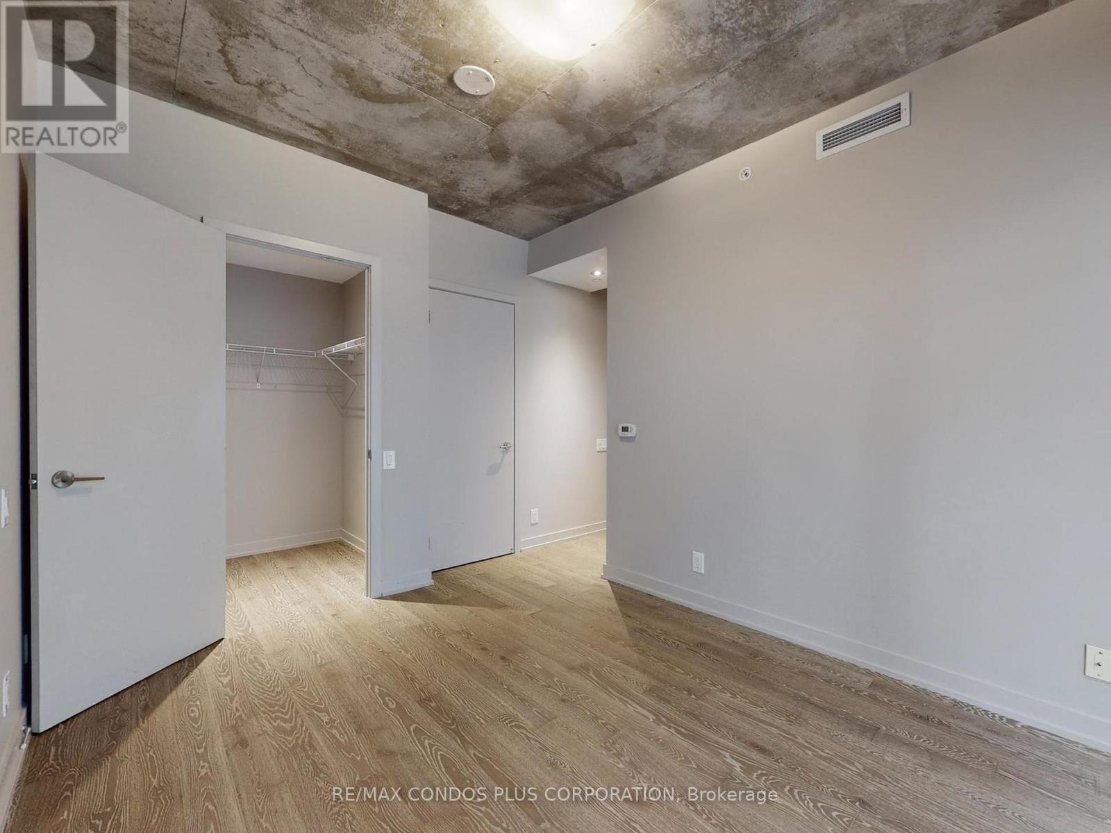 1807 - 11 Charlotte Street, Toronto, Ontario  M5V 0M6 - Photo 26 - C12550044