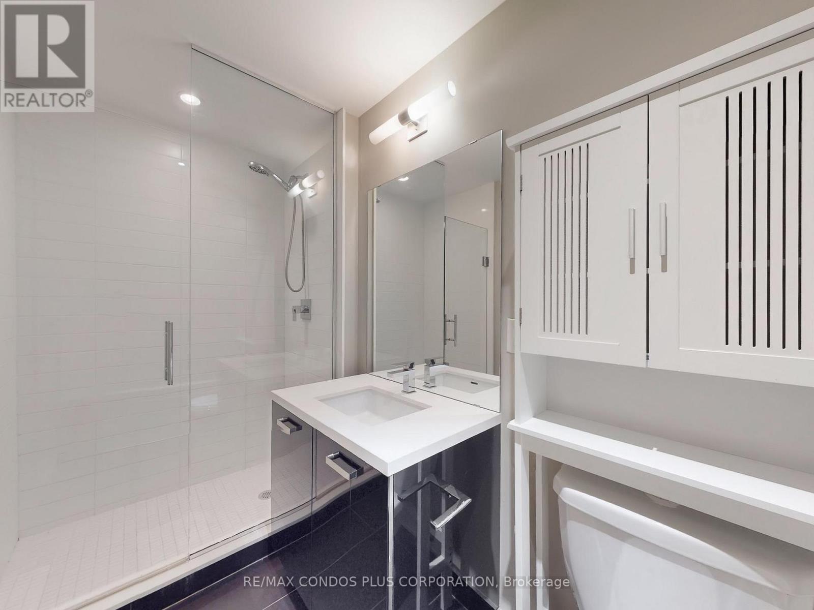 1807 - 11 Charlotte Street, Toronto, Ontario  M5V 0M6 - Photo 29 - C12550044