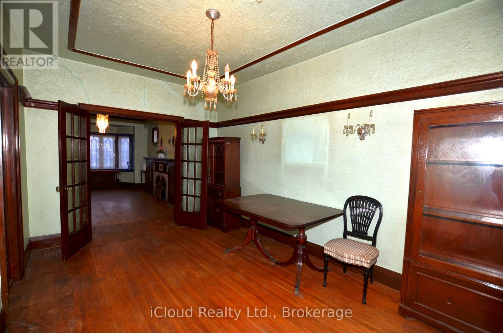 63 Ulster Street, Toronto, Ontario  M5S 1E6 - Photo 10 - C12550048